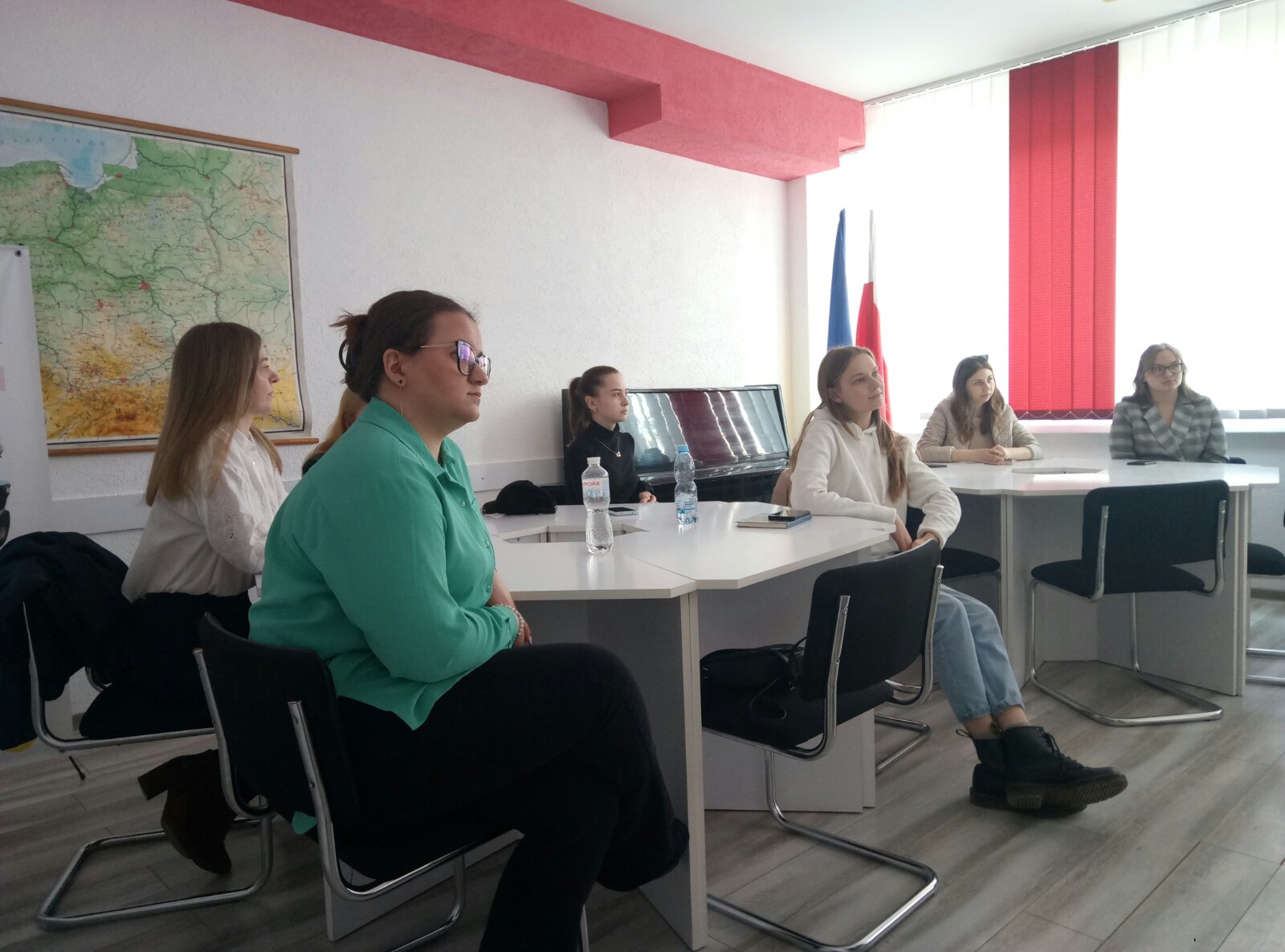 Студенти полонійного відділення факультету філології і журналістики також приєдналися до зустрічі з представниками делегації